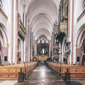 Roskilde Domkirke er på UNESCOs verdensarvsliste og spiller en stor rolle i danmarkshistorien.